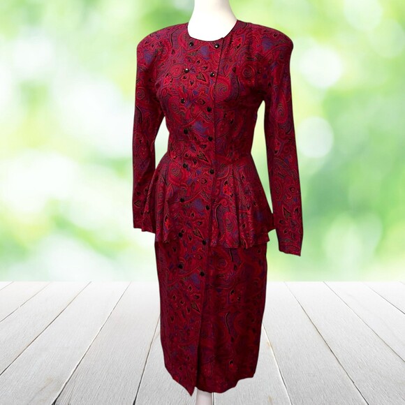 Saks Fifth Avenue Dresses & Skirts - Vintage SAKS FIFTH AVENUE Dress Peplum Power Shoulders Red Paisley Rayon Size 4